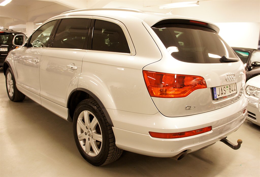 J525 audi q7